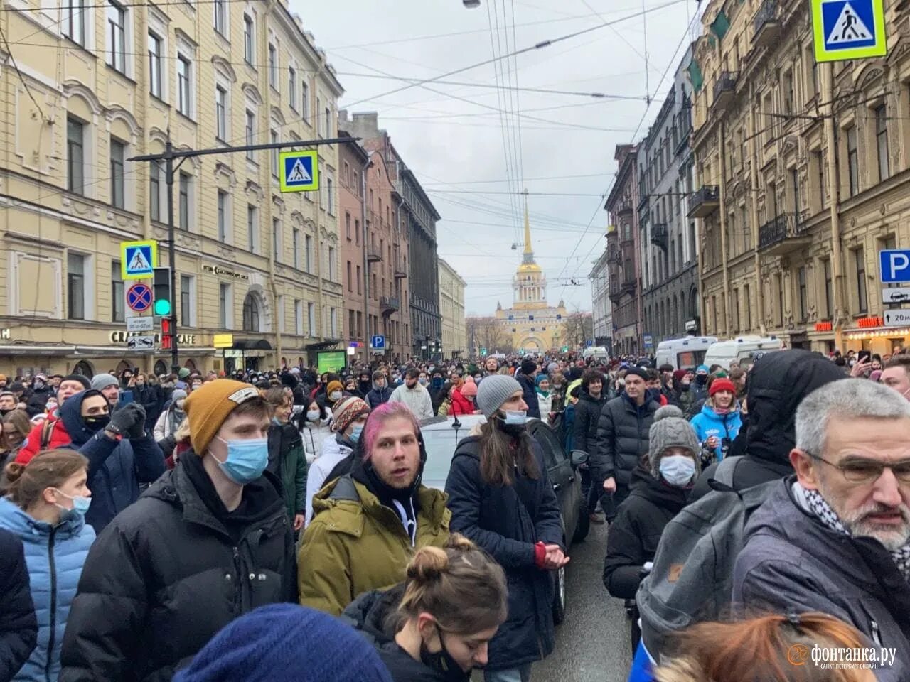 Что творится в питере. Митинг на Невском проспекте.