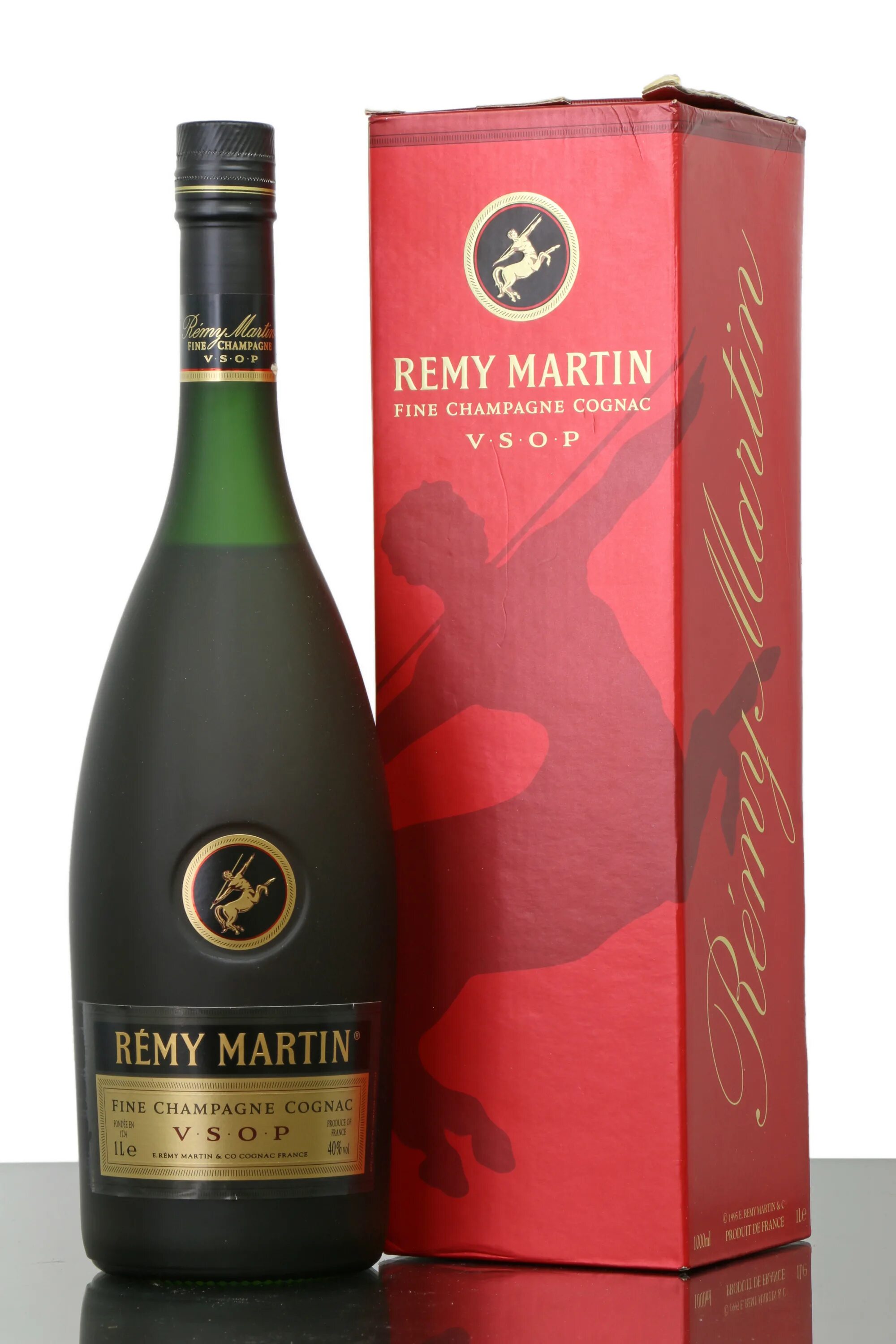 Remy martin fine champagne. Реми мартин шампанское. remy martin fine champagne cognac. remy martin vsop шампанское. коньяк мэри мартин.