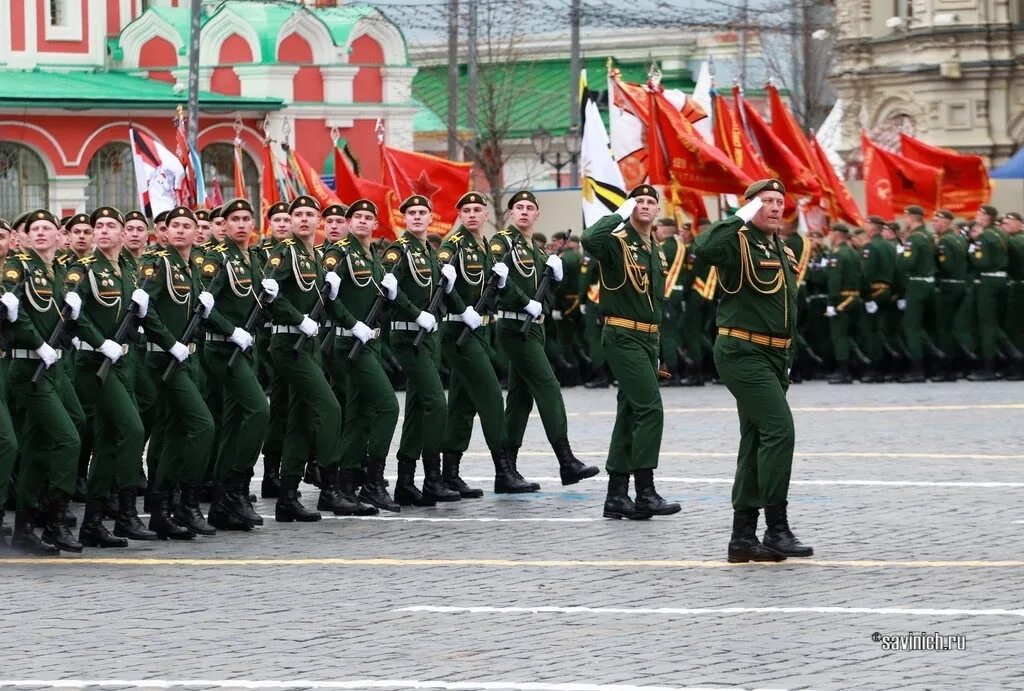 9 мая 2021 года. Военной Академии РВСН парад Победы. РВСН Серпухов парад 2022. РВСН Серпухов парад Победы 2022. Военная Академия РВСН на параде.