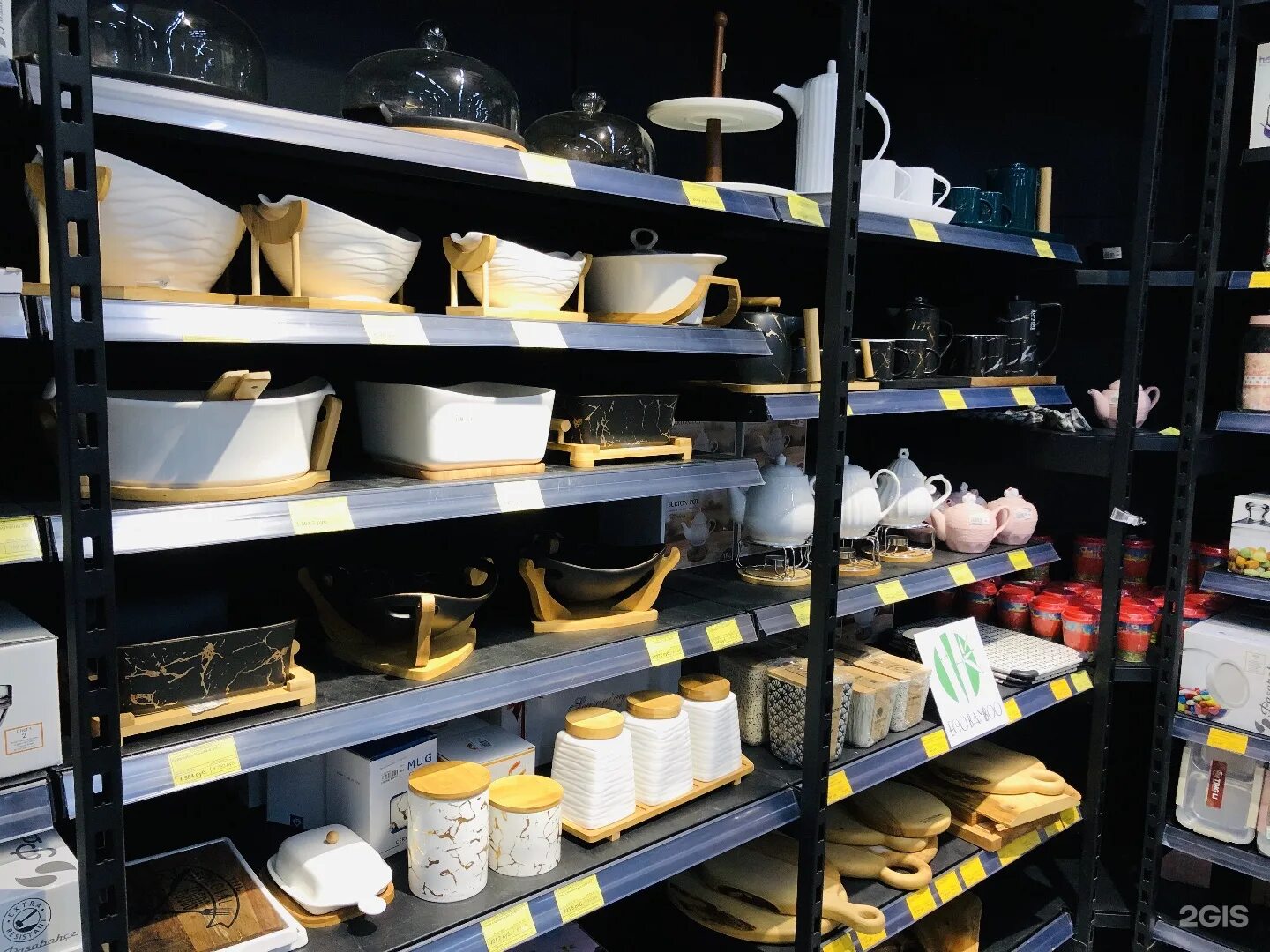 0713. Посуда пятигорск тольятти кмв хозторг. (2,1л, 3,1л, 4,0л), эмаль декоративная, interos. Кастрюля эмаль набор 3пр interos винтаж стекл крышка (2,1л+3,1л+4л) 2982 ш. Кмв хозторг посуда.