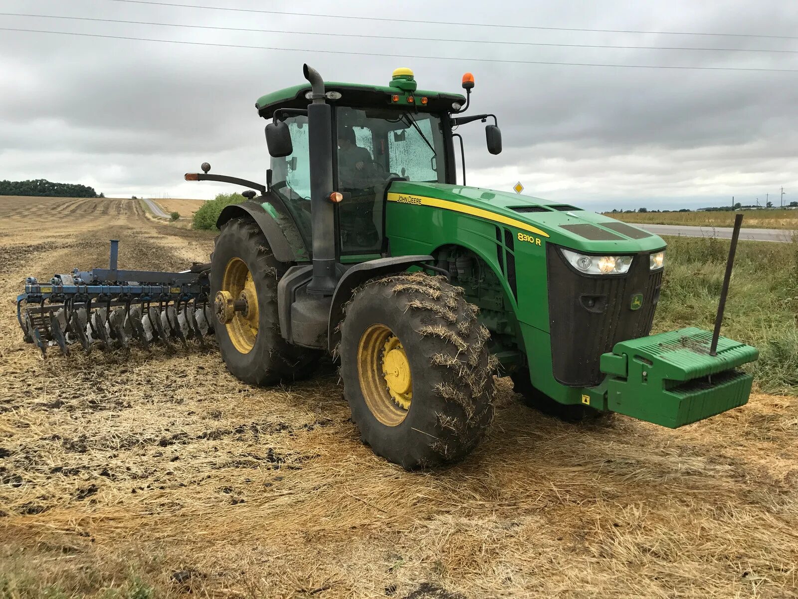 Трактор джон дир 5. Трактор джон дир 8370 r. John deere бу. Трактор джон дир 8420 салон. John deere бу.