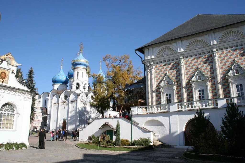 Какие достопримечательности есть в сергиевом посаде. Достопримечания сергиев-посад. сергиев посад достопримечательности. сергиев посад 10 достопримечательностей за пределами монастыря. достопримечательности сергиев - посадский.