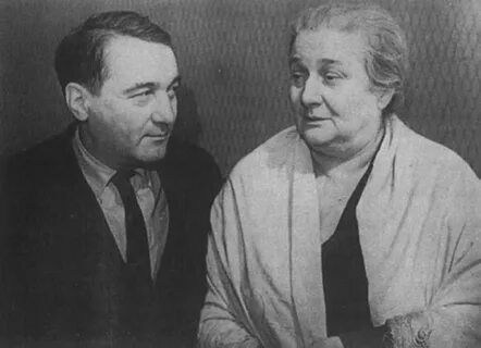 Ахматова лев