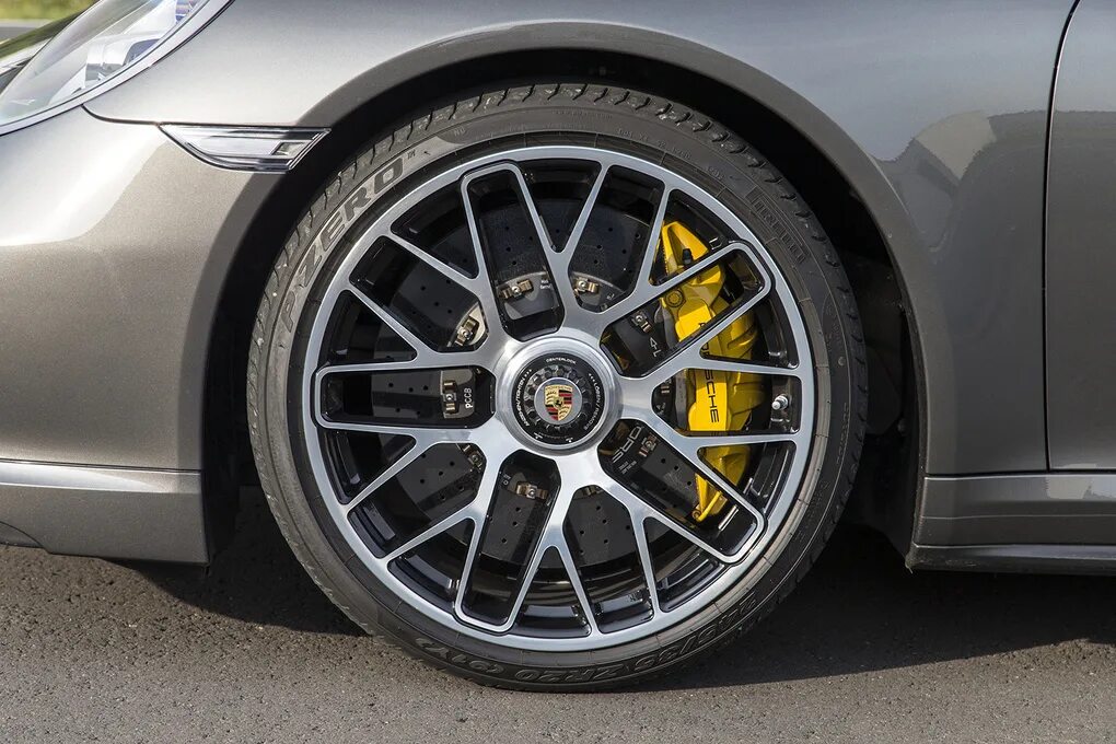 Диски порше. Диски порше 911 турбо s. диски порше 911. диски на порше 911 турбо с. порше 911 колеса.