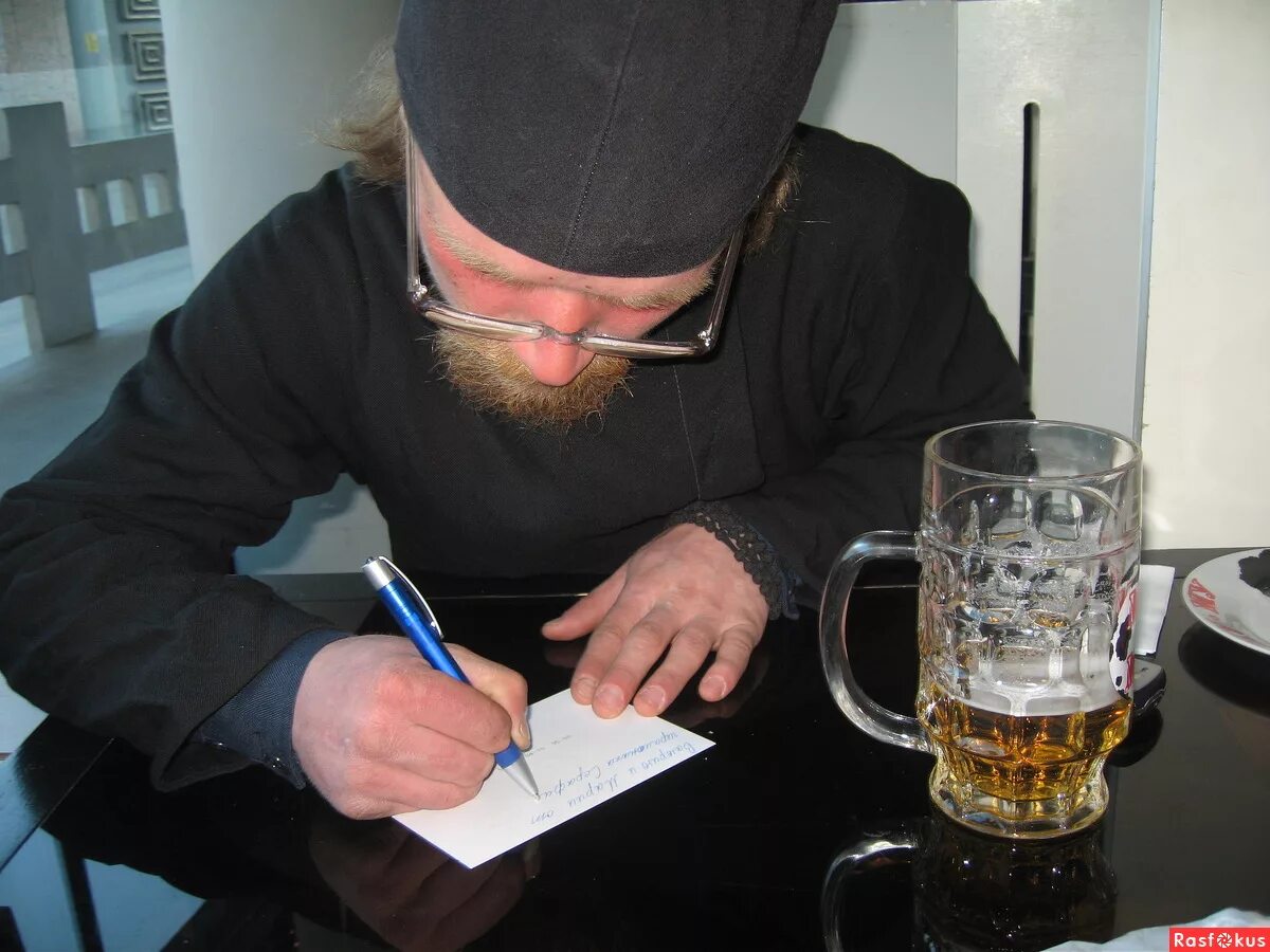 пишущие священники. сергий у обители основанной. пишущие священники. владыко климент. пишущие священники.