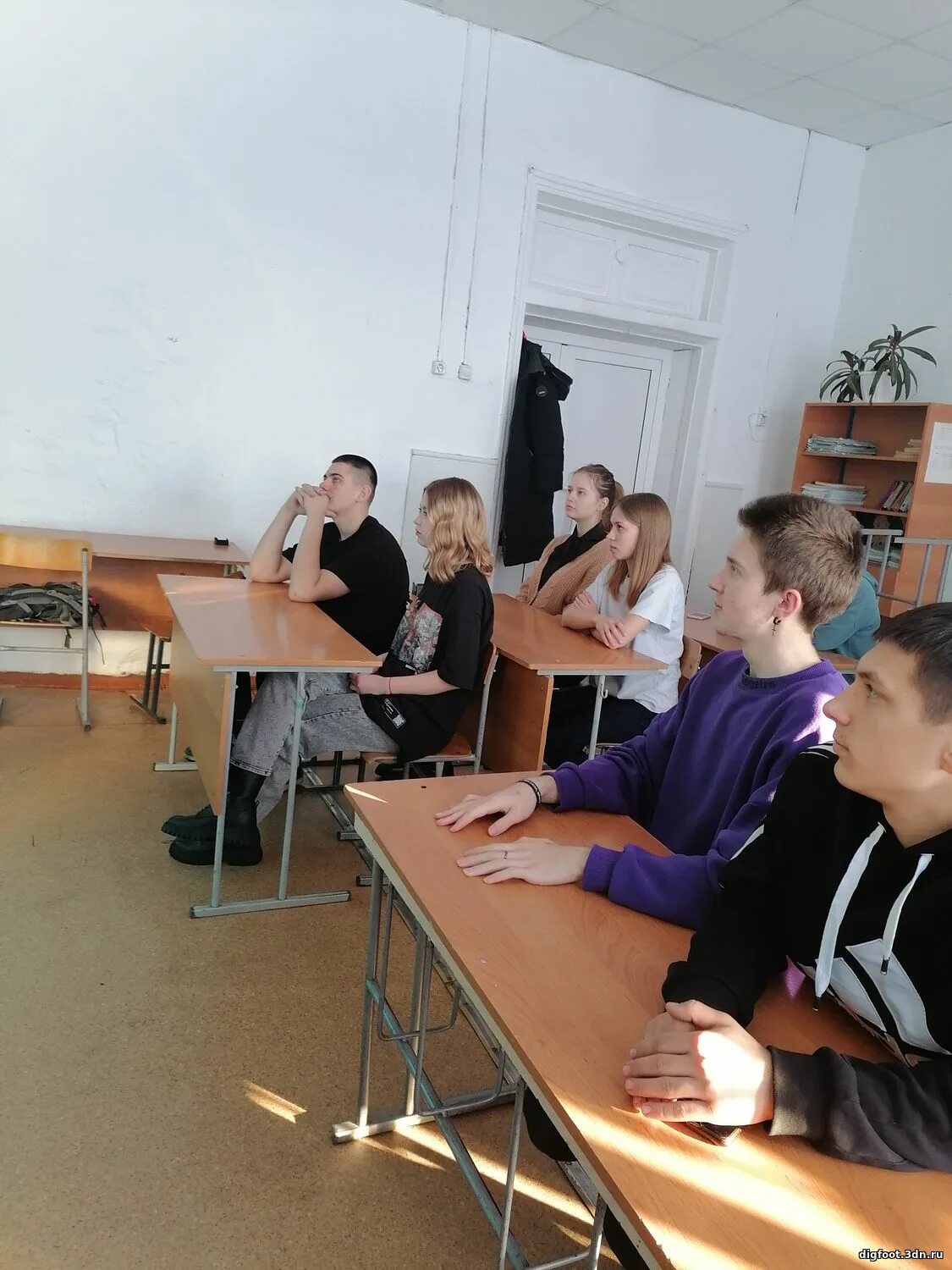 школа 9 каникулы 2023