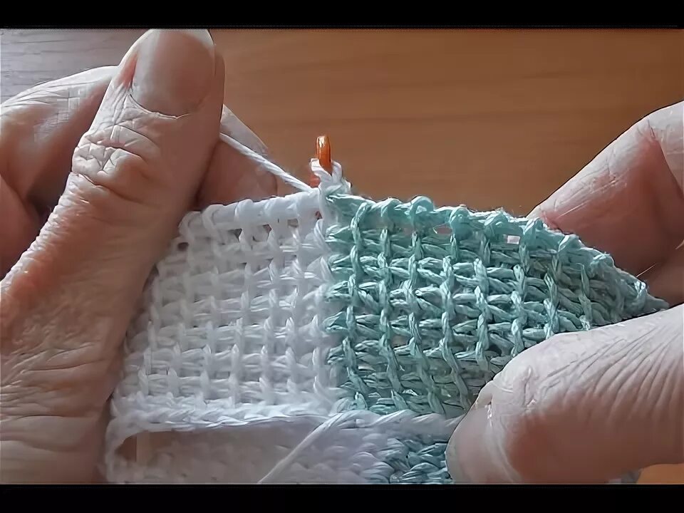 Тунисская техника крючком. Тунисское вязание крючком. Круговое вязание крючком Тунисское. Тунисская вязка крючком. Тунисское вязание длинным крючком.