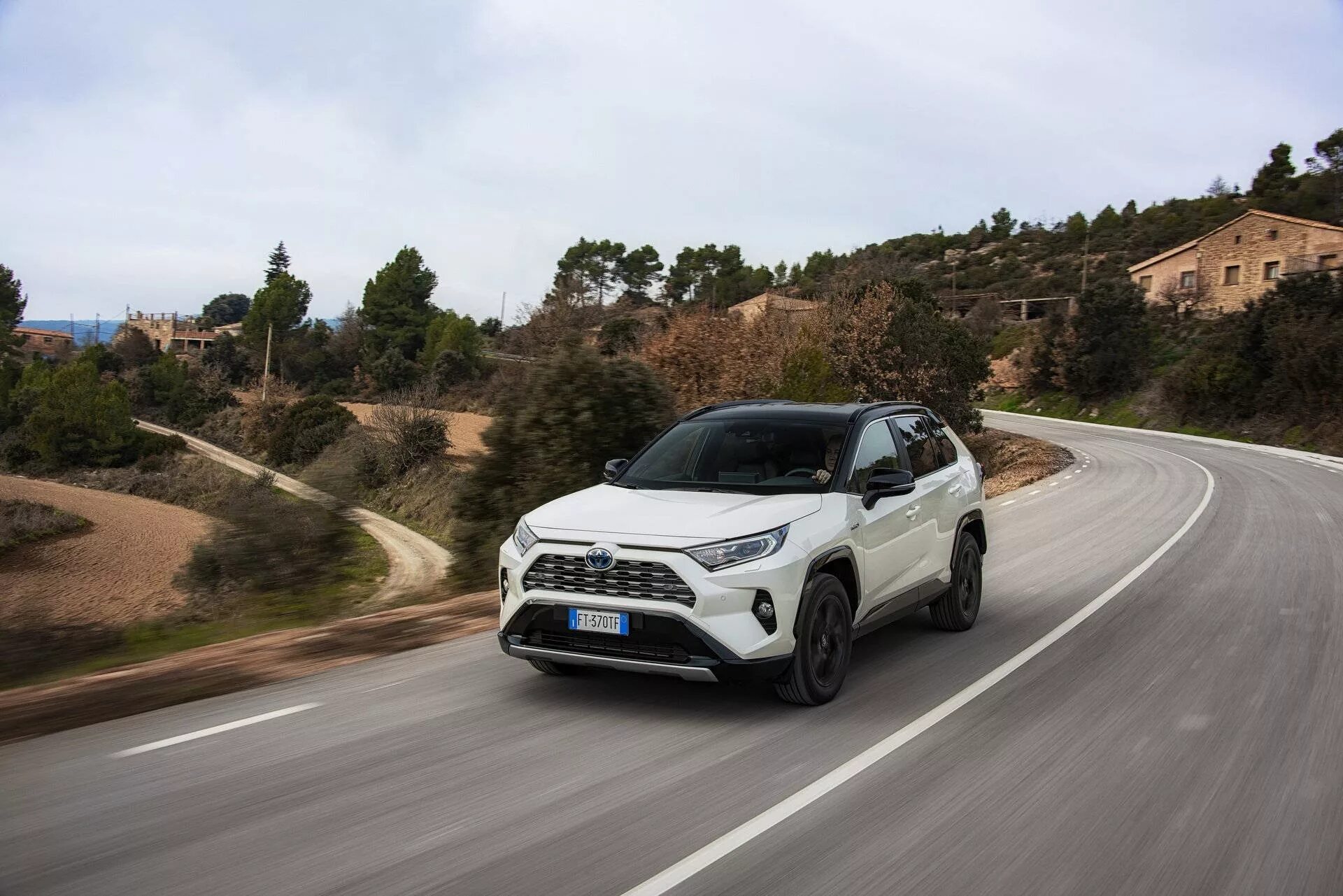 Toyota rav4 Hybrid. Toyota rav4 Style. Toyota rav4 2019. Toyota rav4 Hybrid 2020.