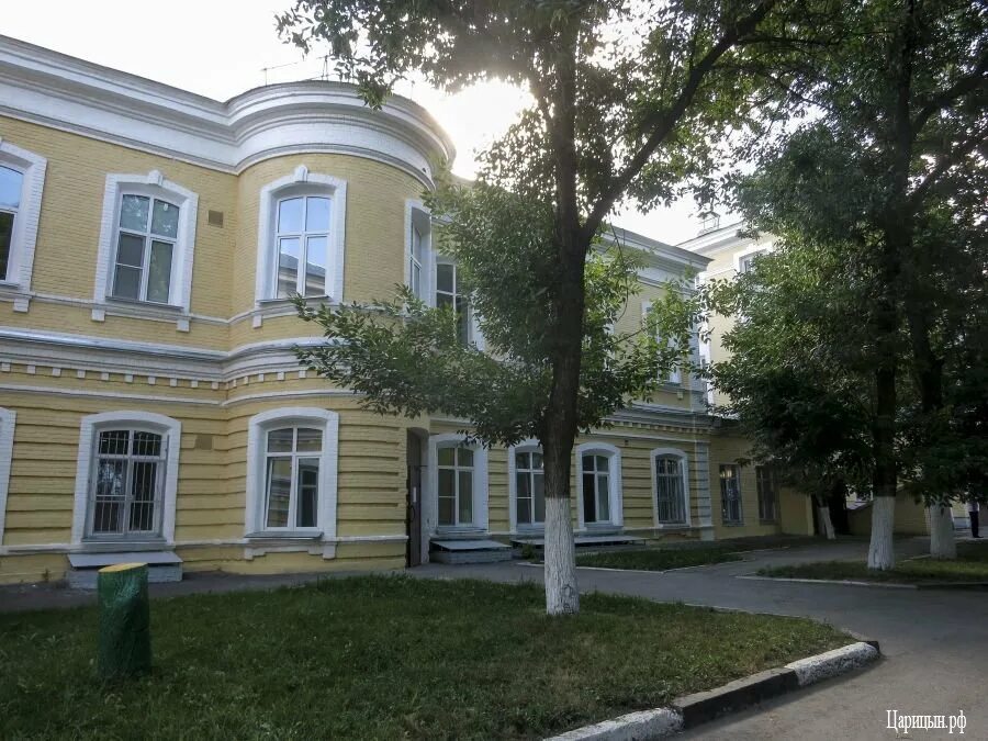 2 советская больница. 2 советская больница. Мичурина 125 больница стационар. Больница разумовского саратов. Саратовская городская больница 2.