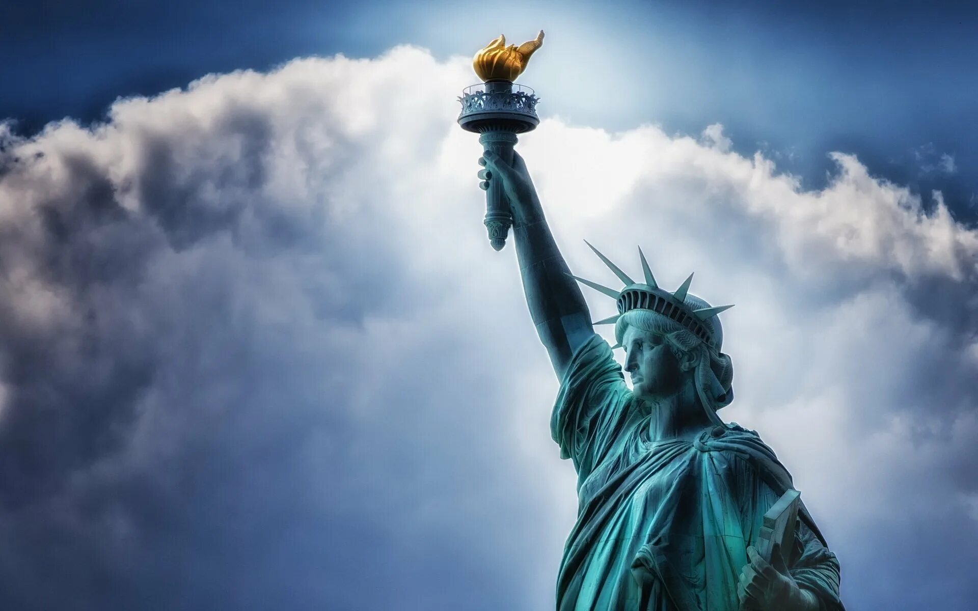 Свобода. Статуя свободы Нью-Йорк. Статуя свободы (Нью-Йорк, США) на фоне. Статуя свободы 1920. New York статуя свободы HD.