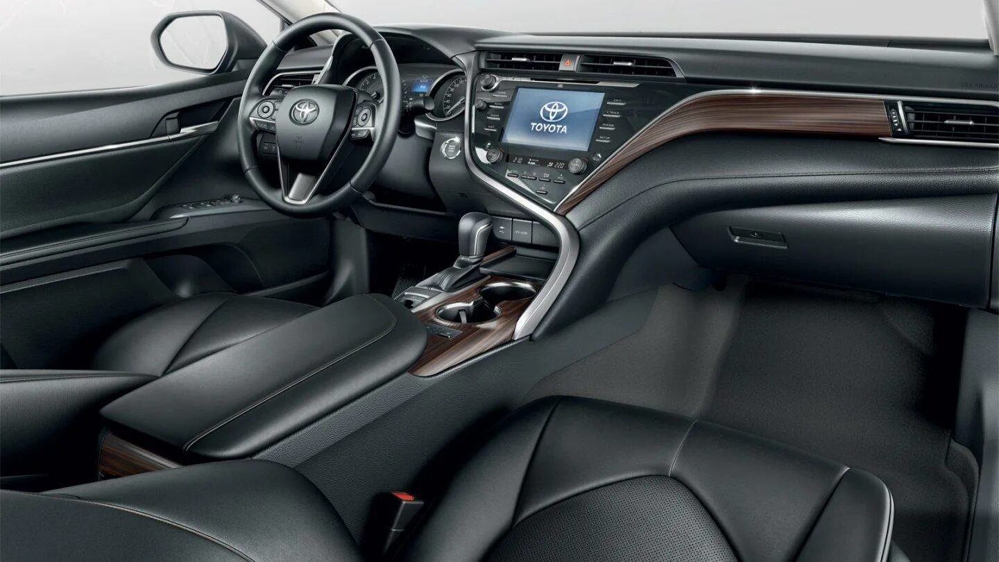 Тойота камри 2022 цена в салоне. Toyota Camry 2020 салон. Toyota Camry 2018 салон. Toyota Camry 2019 2.5. Toyota Camry 2018 Interior.