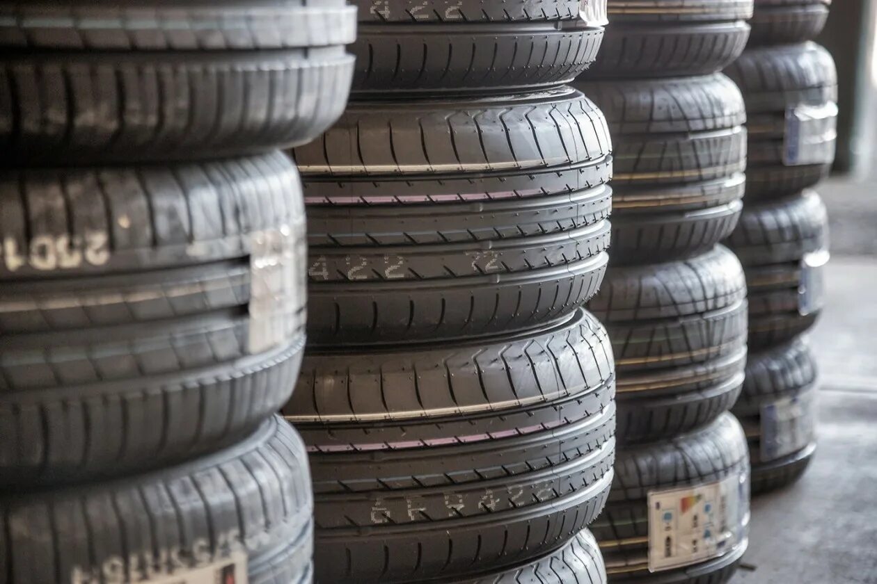Bfgoodrich rally. Ашан шины 170/70 r13. Шины недорого москва. Автомобильная шина. Колесо шина.