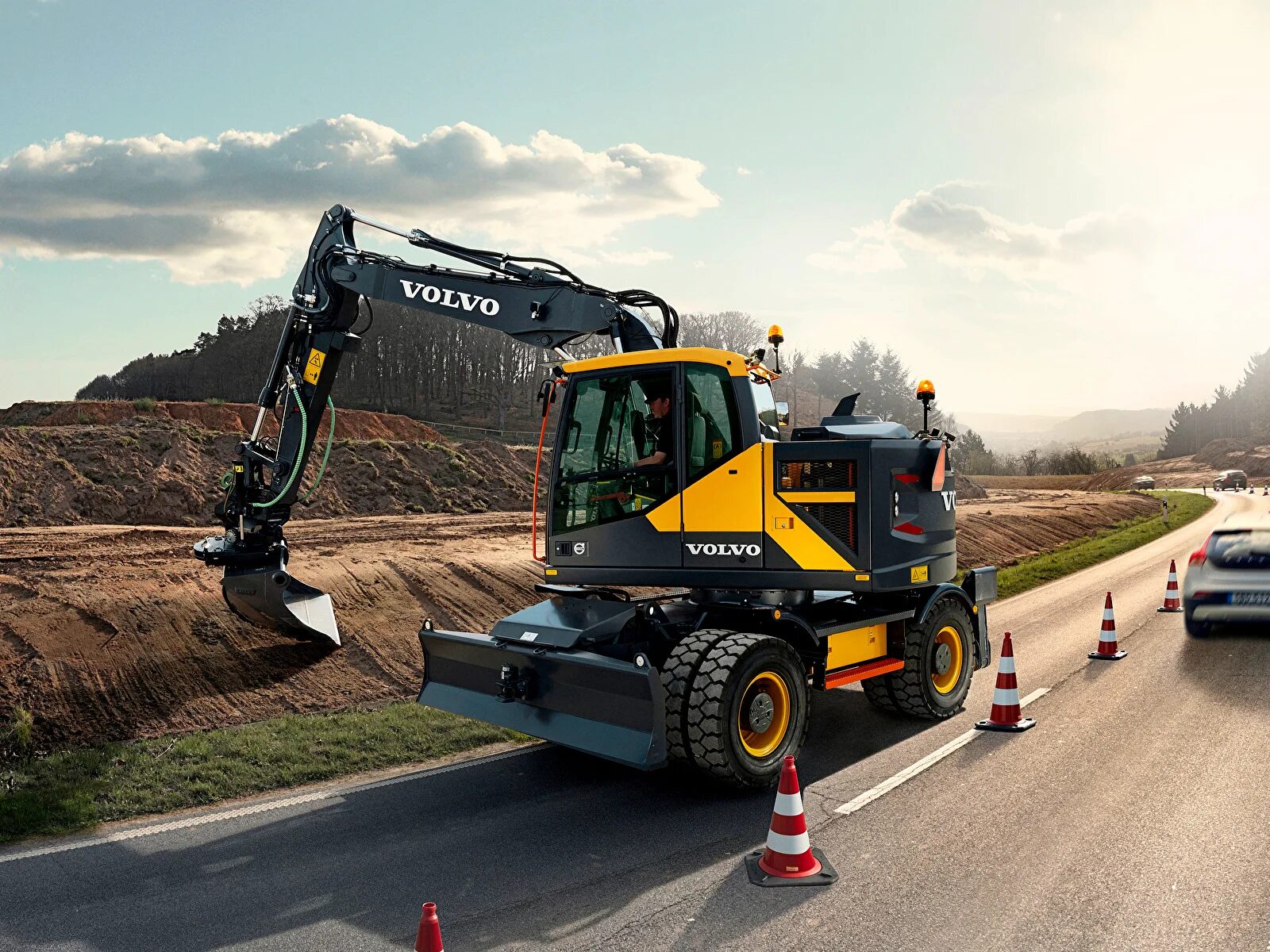 Volvo ewr150e. Volvo EWR 150. Экскаватор колесный Volvo ew140d. Экскаватор Volvo ec220dl. Колесный экскаватор вольво