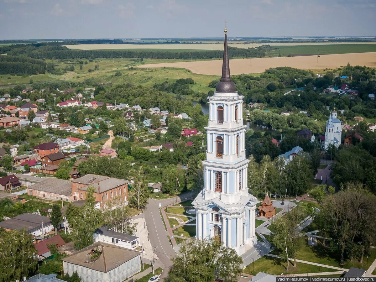 Венёв тульская область колокольня. Венёв тульская область колокольня. Венев история. Венев история. Венев центр города.
