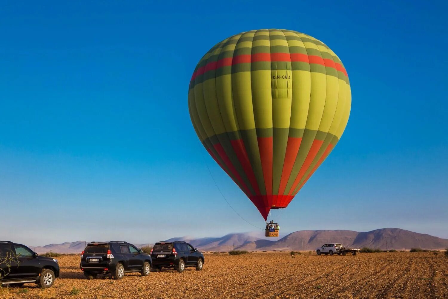 Полет на воздушном шаре Марракеш. Марракеш воздушные шары. Hot Air Balloon Дубай. Вади рам воздушный шар. Шар воздушный с корзиной купить для полетов