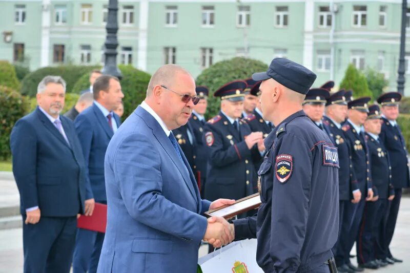 На площади им. Ленина г. Пензы состоялся общегородской развод патрульно-постовых