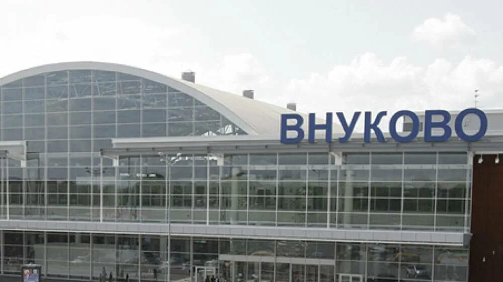 Рейс zf3328. Боинг 737 800 азур эйр. Пассажиропоток внуково. Внуково zf 1003. Аэропорт внуково.