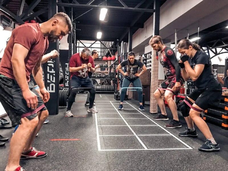 Клуб берн автозаводская. Клуб единоборств берн москва. Берн бокс автозаводская. Берн единоборства. Клуб единоборств берн.