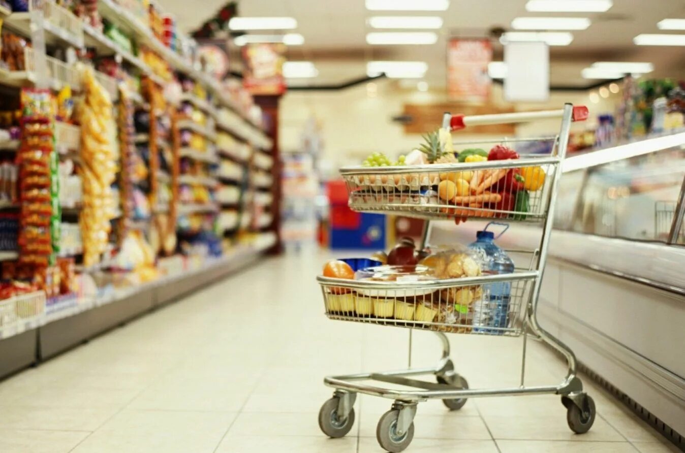 Markets shop ru. Продукты в супермаркете. Розничная торговля. Продуктовый магазин. Продуктовый магазин картинки.