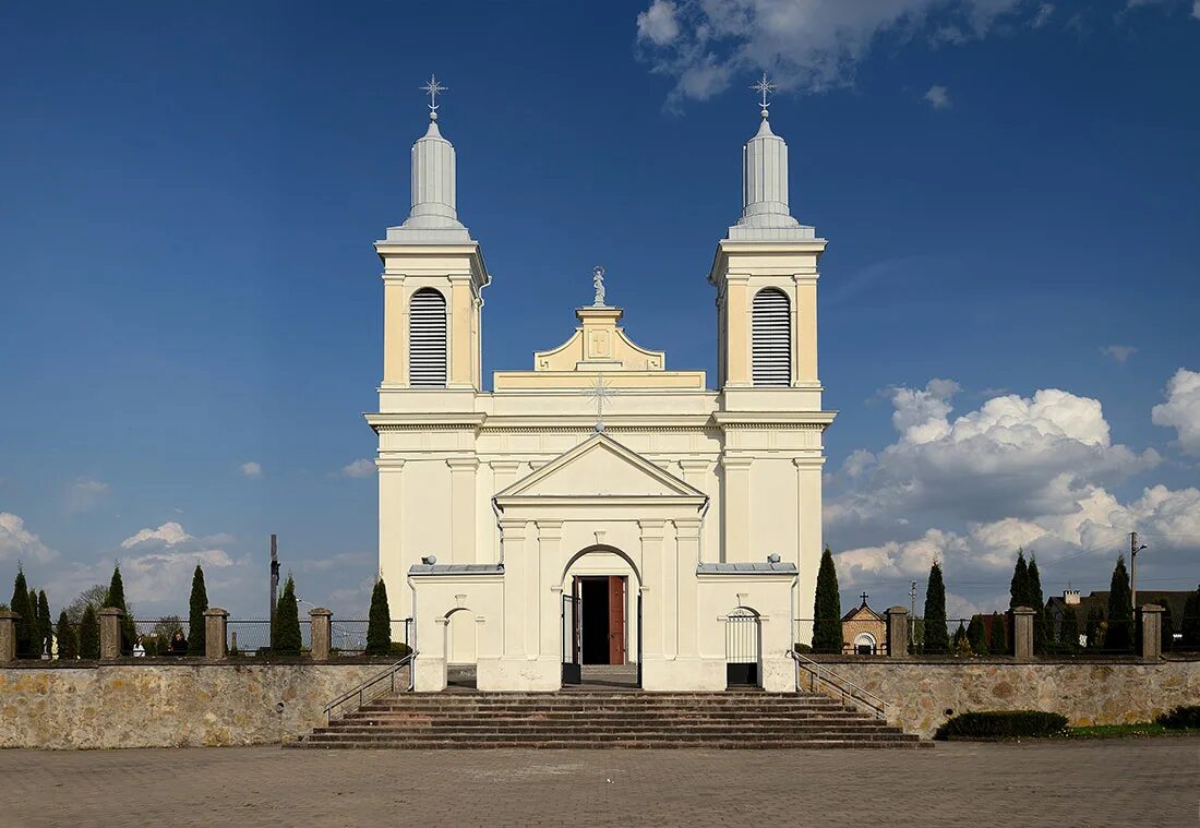 Костел вацлава. Костел вацлава. Костёл св непомуцкего в зеленой горе чехия. Костел волковыск централка. Костел волковыск централка.