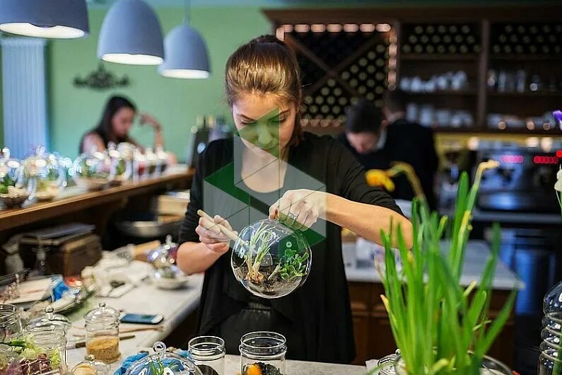 Фонтанка 45 бар люблю. Бар люблю спб. Бар люблю. Led wine love's санкт-петербург. Бар люблю.