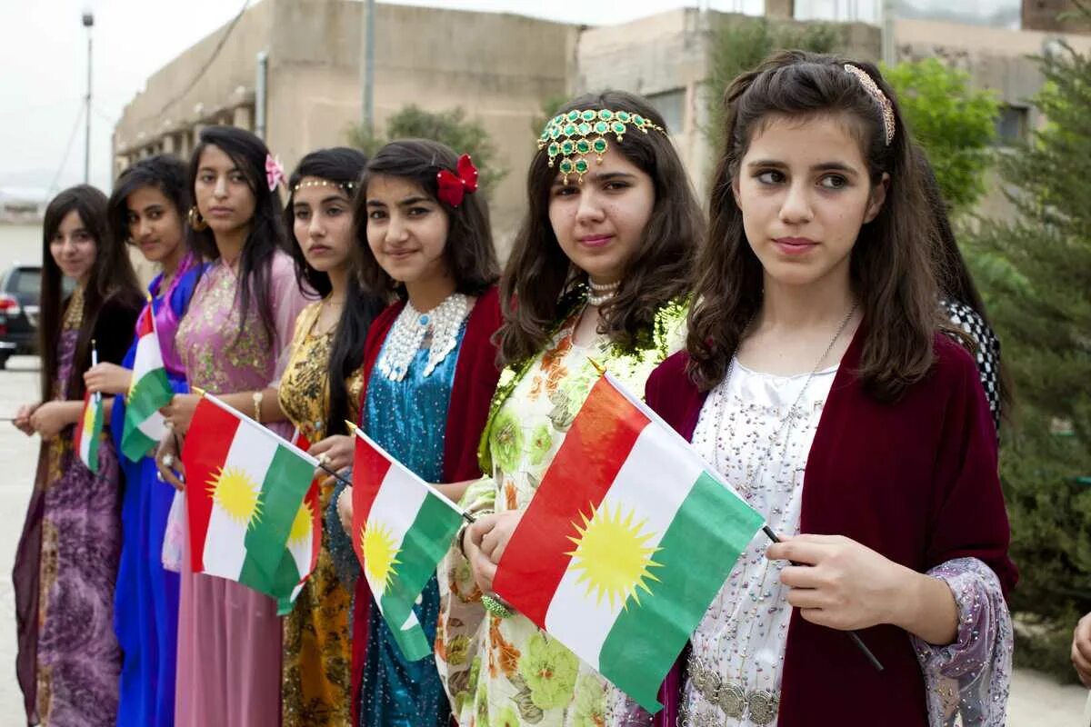 Культура курдов. Курды девушки. Курды внешность. Курдистан столица. Курд алей