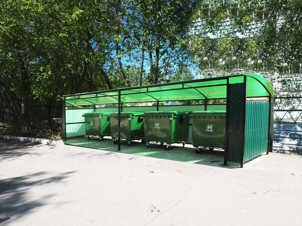 Контейнерная площадка на 4 контейнера. Контейнерная площадка на 4 контейнера. Производитель морских контейнеров. Открытый контейнер. Контейнер open side (20'sd).