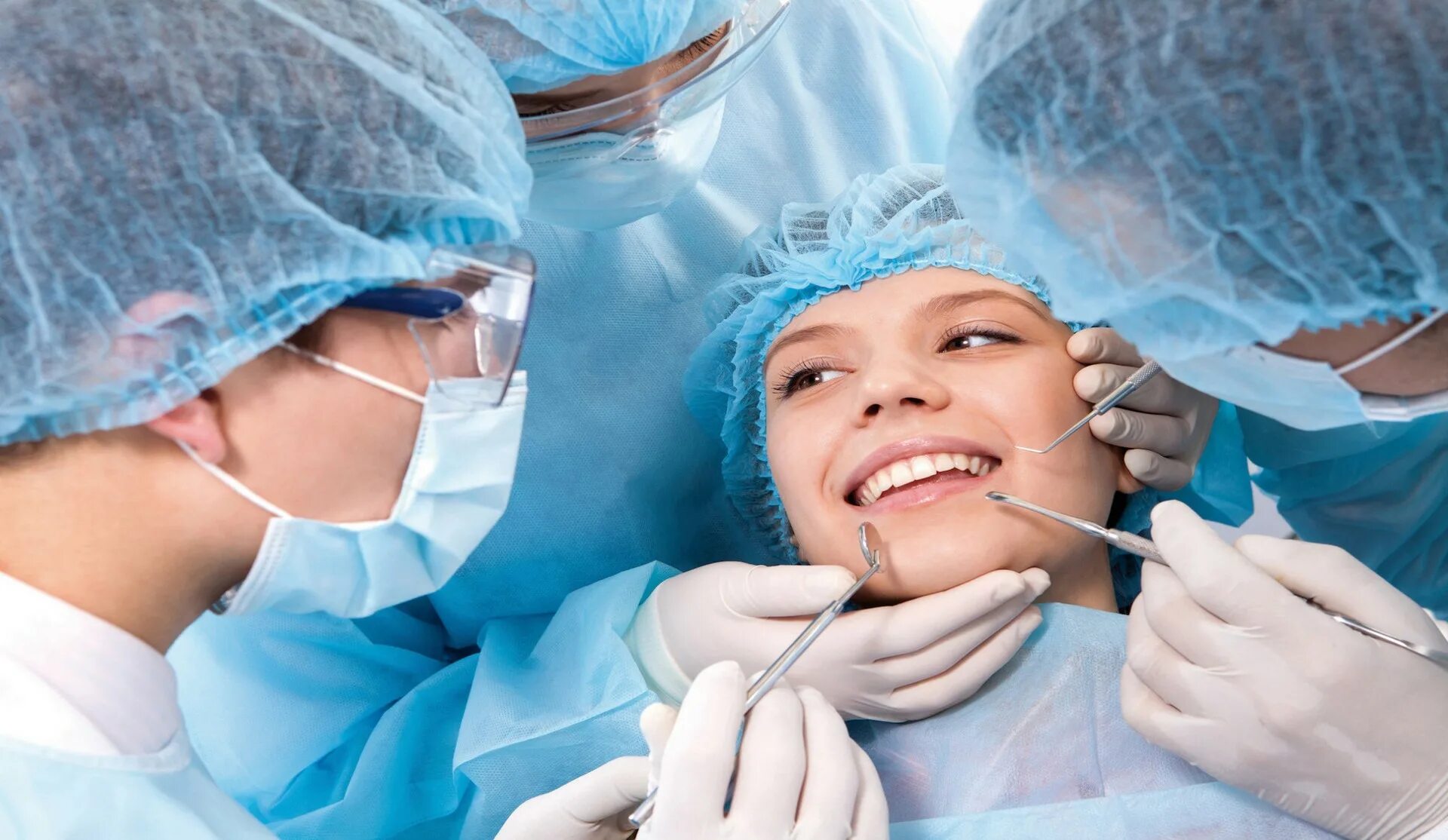 Хирургическая стоматология. Стоматологическая операция. Хирургия стоматология. Хирургическое вмешательство.