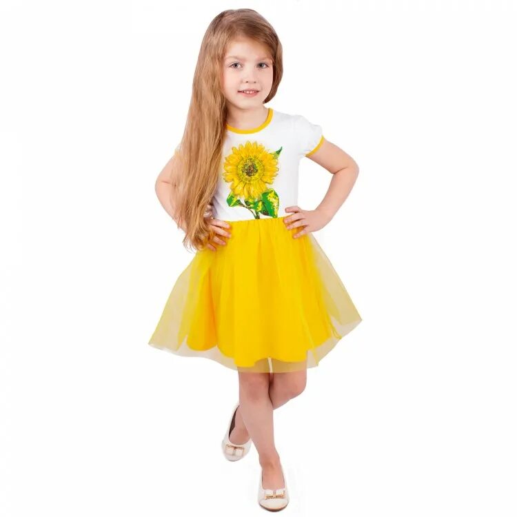 Желтое платье для девочки 3 года. Для девочки нарядная жёлтая юбка. Желто белый цвет одежды фото детям. Желтое платье для девочки. Футболка и шорты детские желтый.