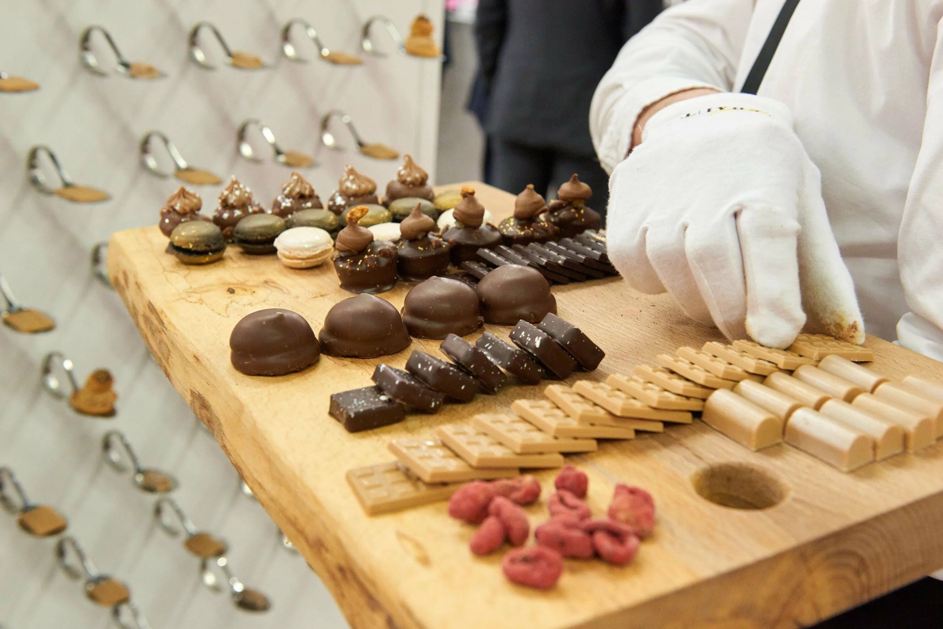 Patisserie шоколад бельгийский. Бельгийский шоколад belgian. Бельгийский кондитерский шоколад. Шоколад пралине бельгия. Брюссельский шоколад.