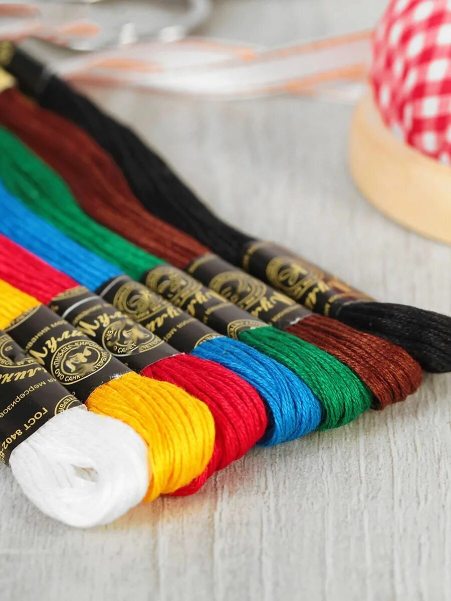 Мулине. 117 цвет 150. Мулине дмс в5200. Хлопковые нитки мулине. Нитки.