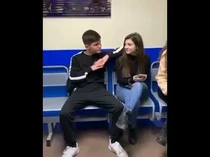 Хакер удачно подкатил к девушке