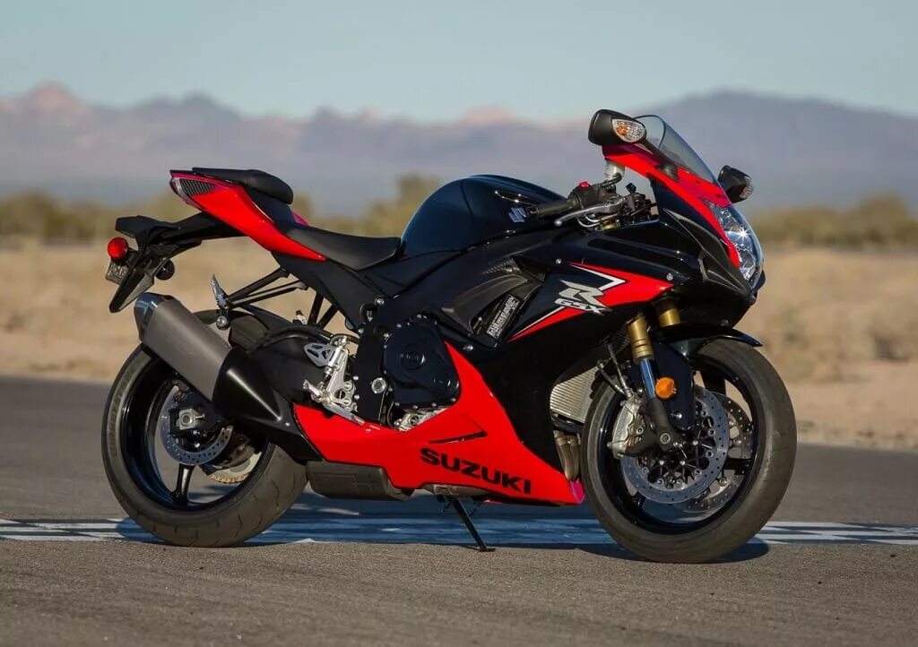 Gsxr 750. Suzuki gsx-r 750. suzuki gsxr 750. сузуки 750 gsx r. мотоцикл сузуки gsxr 750.