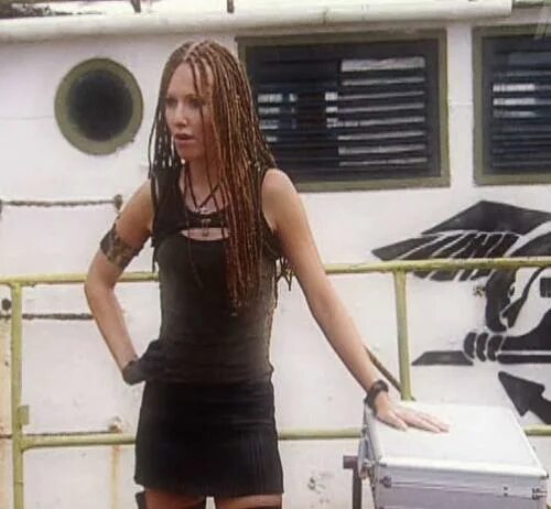 Последний герой собчак. Ксения собчак последний герой. Ксения собчак последний герой. Последний герой забытые в раю собчак. Последний герой фильм 2012.