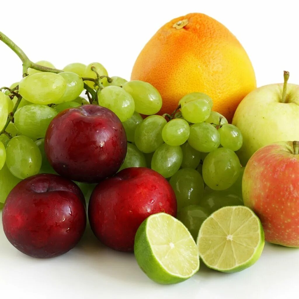 Какие фрукты белые. Фрукты. Разные фрукты. Фрукты и ягоды на белом фоне. Свежие фрукты.