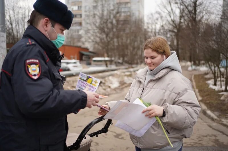 Общественная служба россии. Городские службы. Фото сотрудников полиции. Му МВД России Власиха работники.