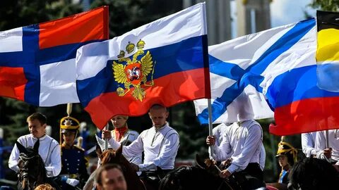 Под флагами любви
