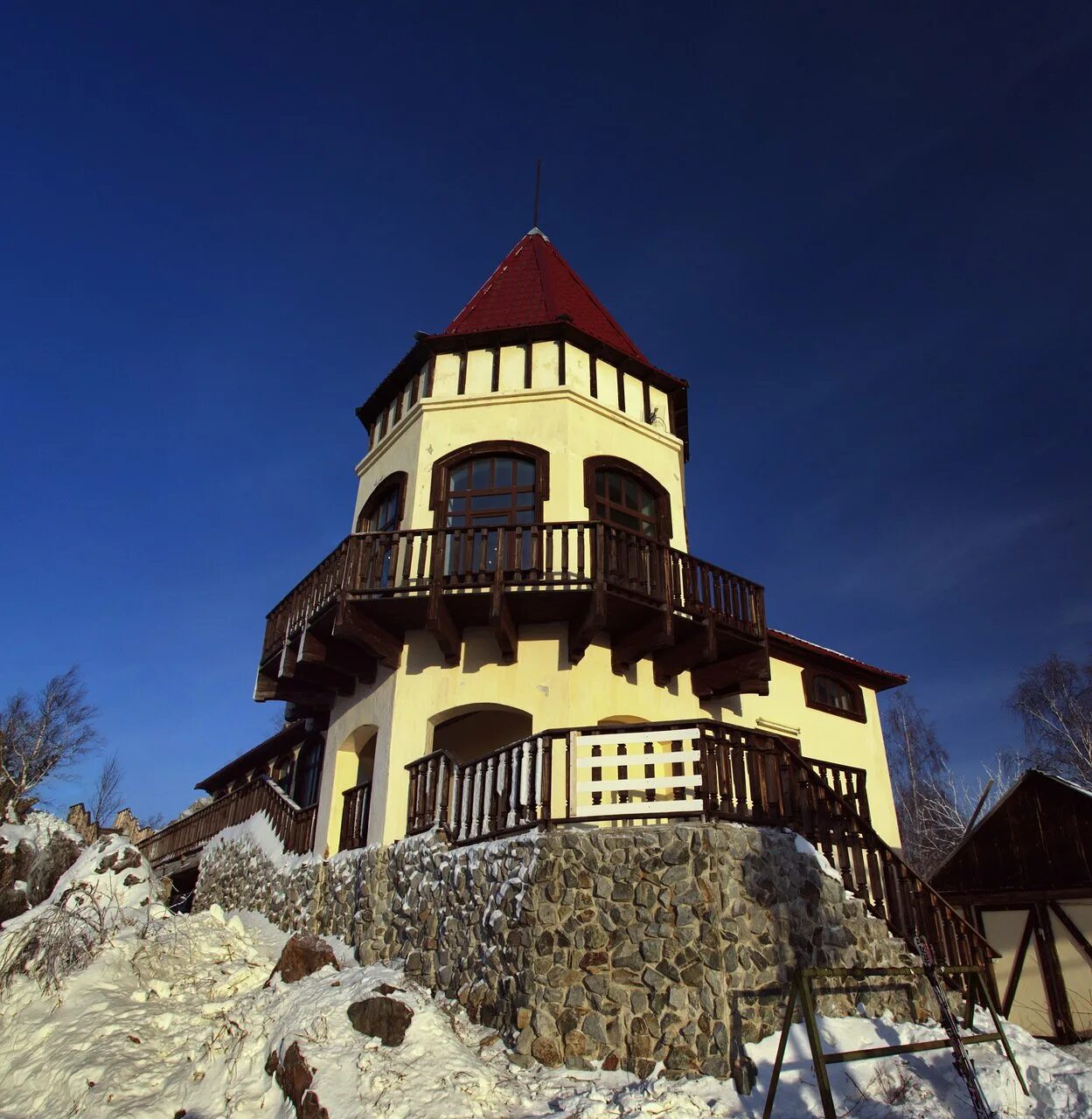 Ежовая свердловская область. Ежовая свердловская область. Ежова гора екатеринбург. Ежова гора екатеринбург. Ежовая горнолыжный комплекс кировград.