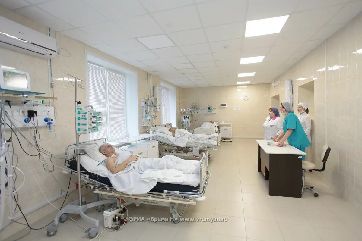 Новый врач навел. Новый амстердам больница. Новый врач навел. Новый врач навел. Тренажер стажер.