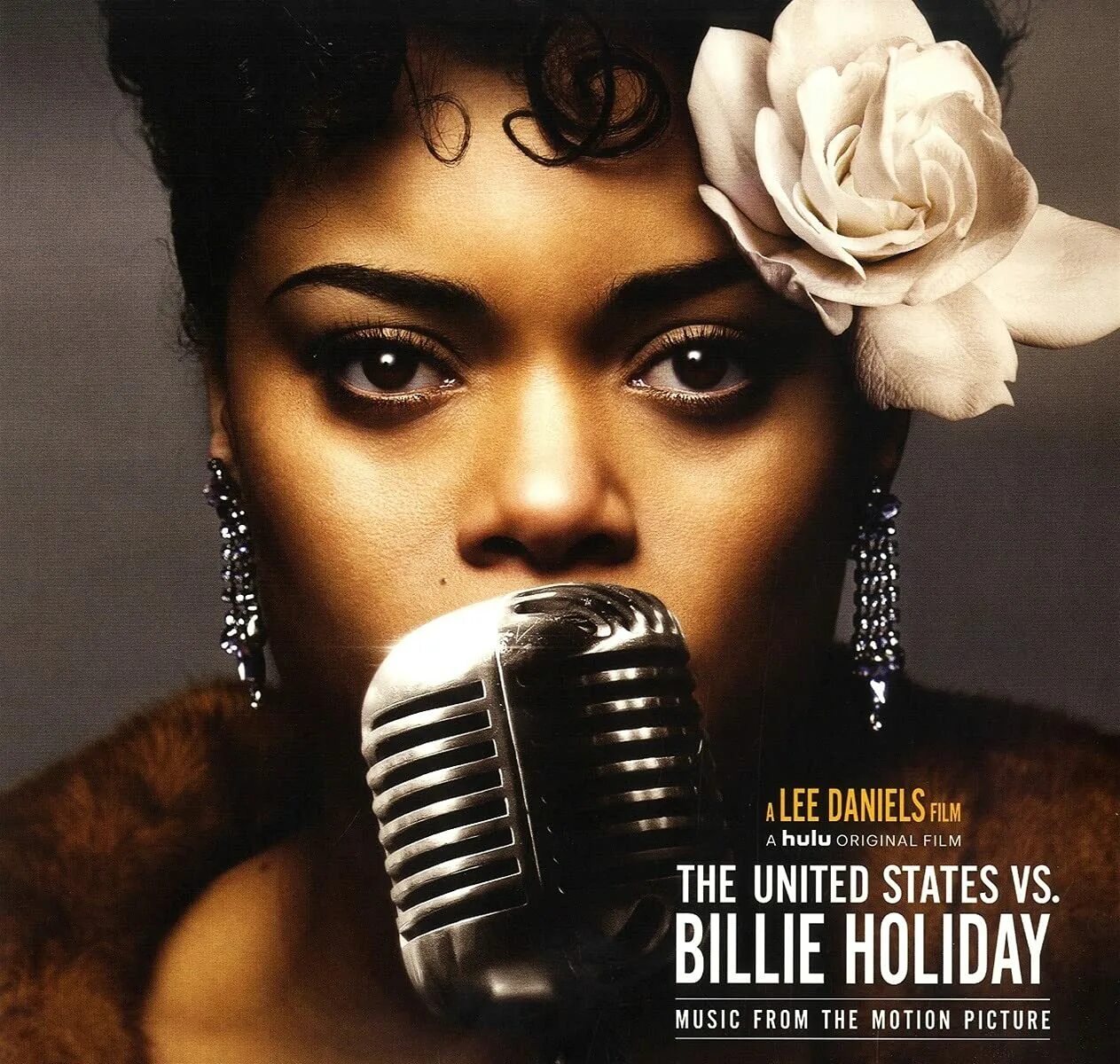 Andra day billie holiday. Билли холидей певица. Холидей музыка. Холидей музыка. Lady in satin билли холидей.