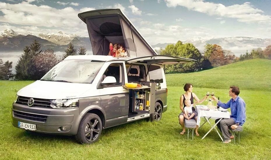 Купить минивэн для семьи. VW t5 Doubleback Camper. Фольксваген т5 Doubleback. Фольксваген Мультивен Doubleback. Фольксваген Camper van.