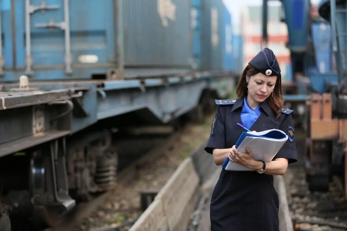 проверка на железнодорожном транспорте. путеизмерительная тележка рпи. работникики жд транспорта. дефектоскоп авикон 17. дефектоскоп авикон 31.