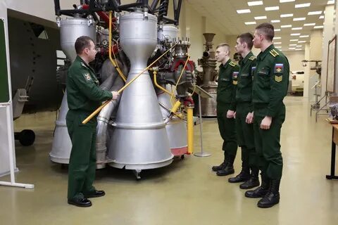 Военно космические специальности