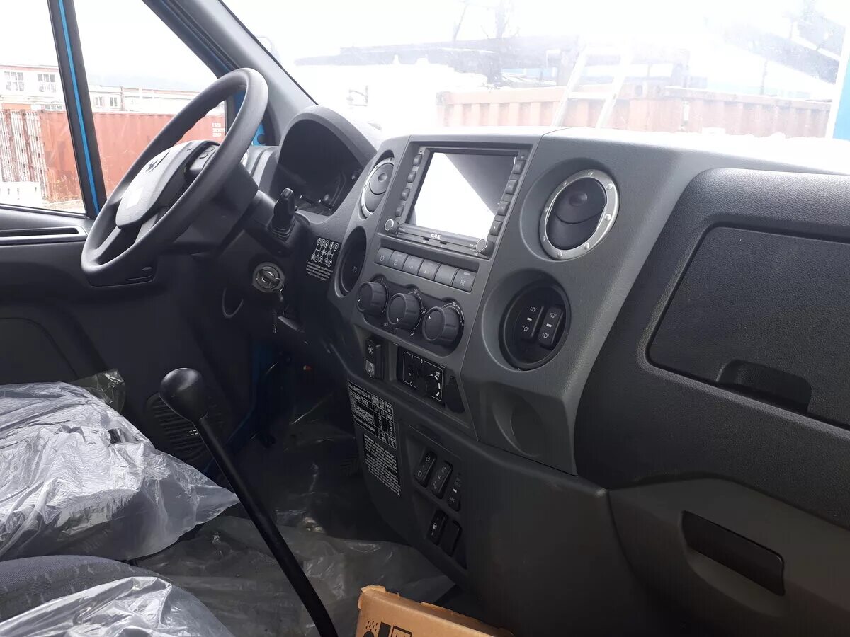 Урал некст руль. Грузовик урал некст салон. Урал некст кабина. Урал некст 6х6 кабина. Урал некст руль.