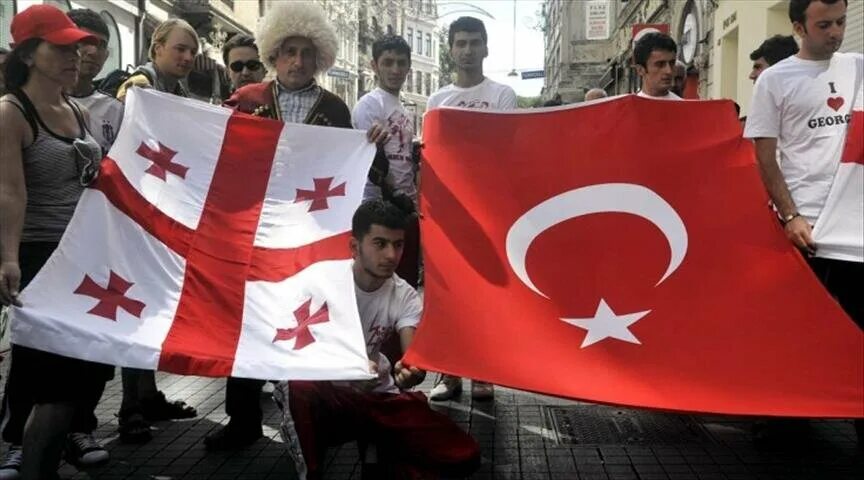Турция грузия 18 июня. Кпп грузия турция. Флаг грузии и турции. Флаг армении грузии азербайджана. Турция грузия 18 июня.