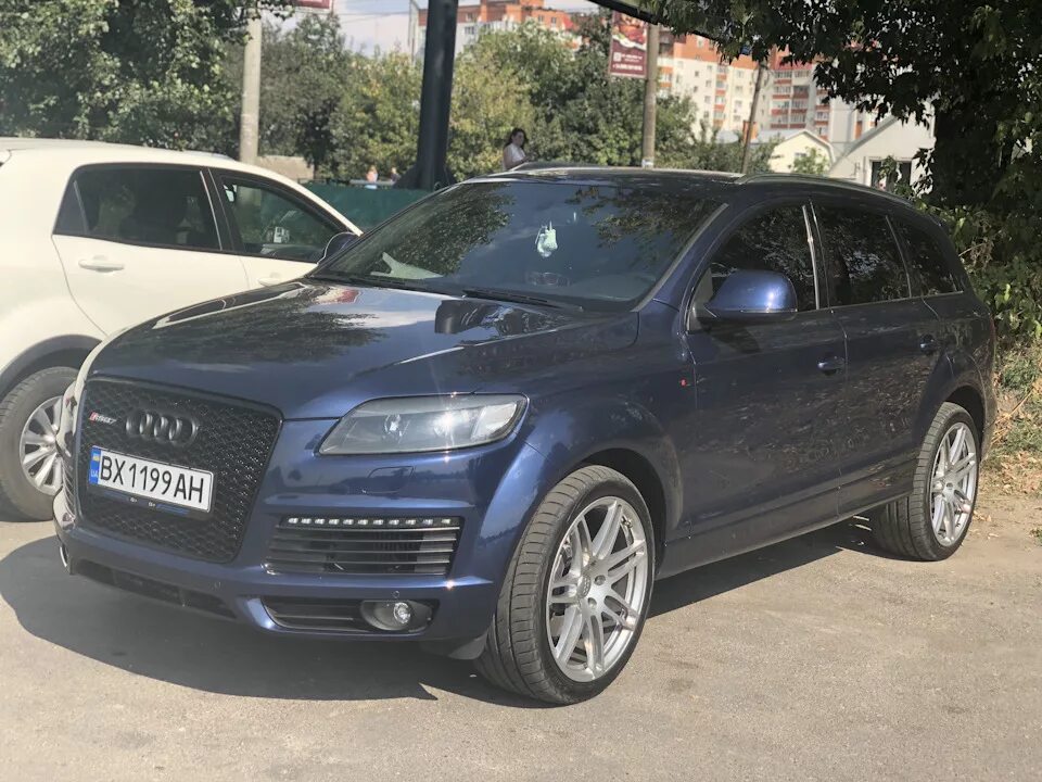 Ауди ку 7 купить бу. Audi q7 q7 2008. Audi q7 2008 s-line. Audi q7 2007 s-line. Audi q7 2012.