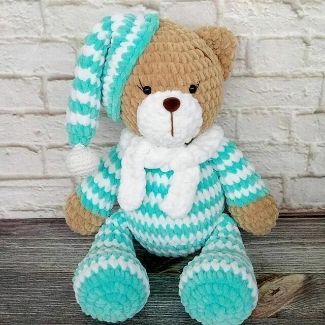 Игрушки из плюшевой пряжи. Мишка амигуруми персик. Серый мишка тедди крючком. Мишка из плюшевой пряжи. Медведь амигуруми.