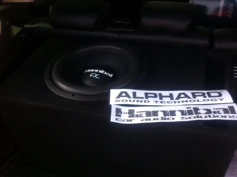 Снова басс. Саб альфард Ганнибал fx38. Саб Alphard 25 500в. Сабвуфер альфард 1203. Сабвуфер Alphard Hannibal FX 30d2 и моноблок Alphard Magnum m800.