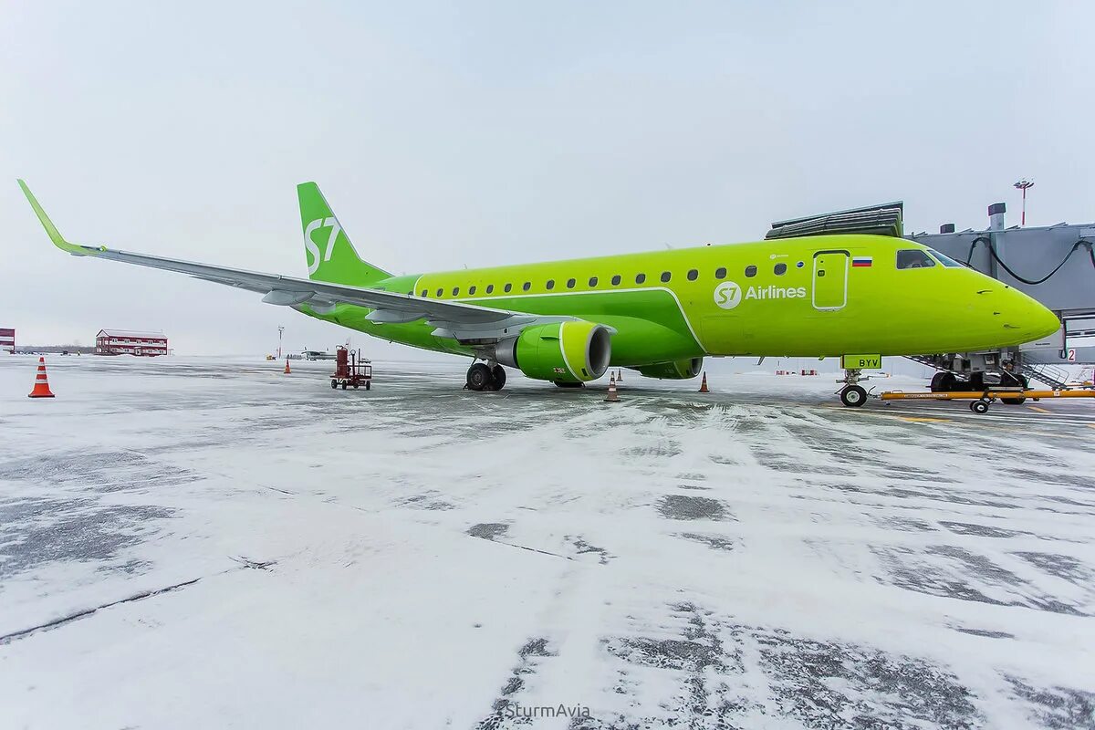 Embraer 170 s7. Эмбраер 170 s7. S7 Airlines Эмбраер 170. Парк самолетов s7 Эмбраер 170. Эмбраер самолеты s7 производитель.