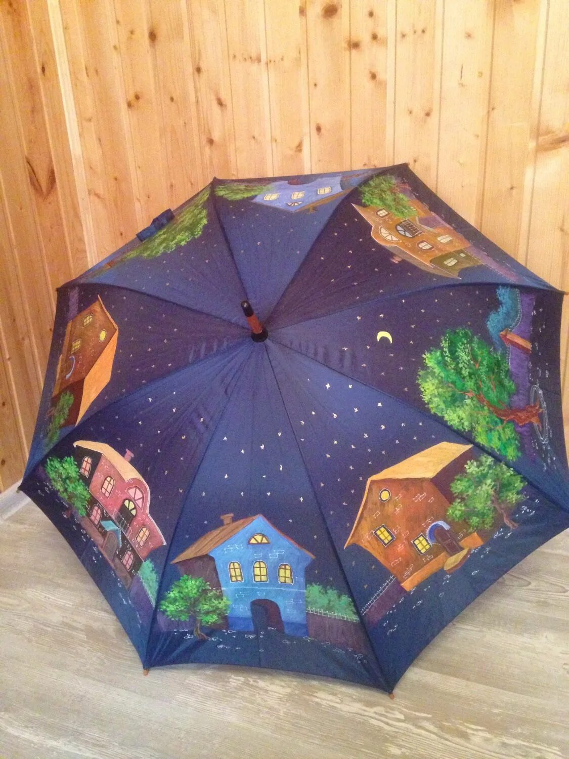 Мастер зонтиков. Зонт расписной. Роспись зонта. Декорированные зонтики. Разрисованные зонты.